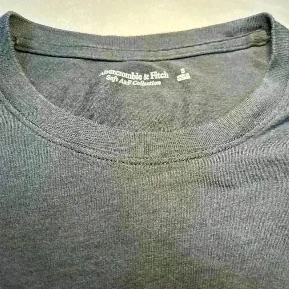 ABERCROMBIE Soft A&F Long Sleeve Shirt Black High Side Slit Crew Top Women Small - Picture 3 of 6